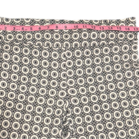 🤓Geometric Patterned Pants🤓 Size 16 - Picture 2 of 4